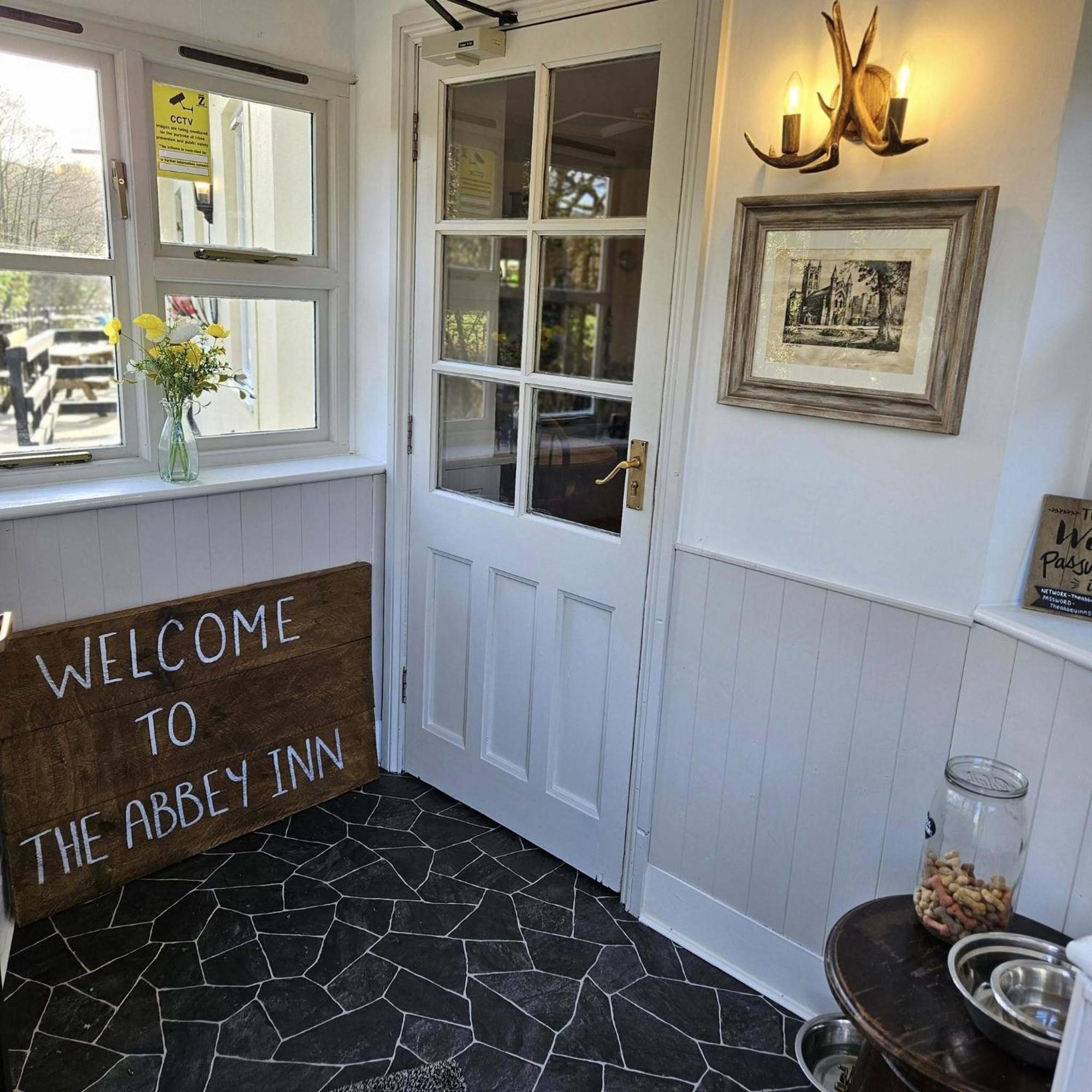 The Abbey Inn بكفاستلاي المظهر الخارجي الصورة
