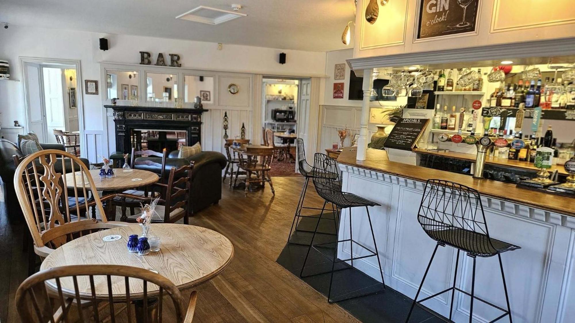 The Abbey Inn بكفاستلاي المظهر الخارجي الصورة
